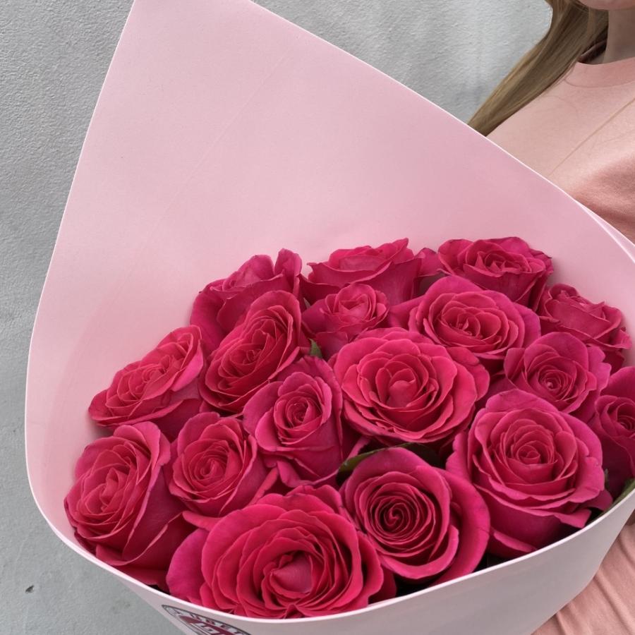Букеты из розовых роз 70 см (Эквадор) Артикул   189904